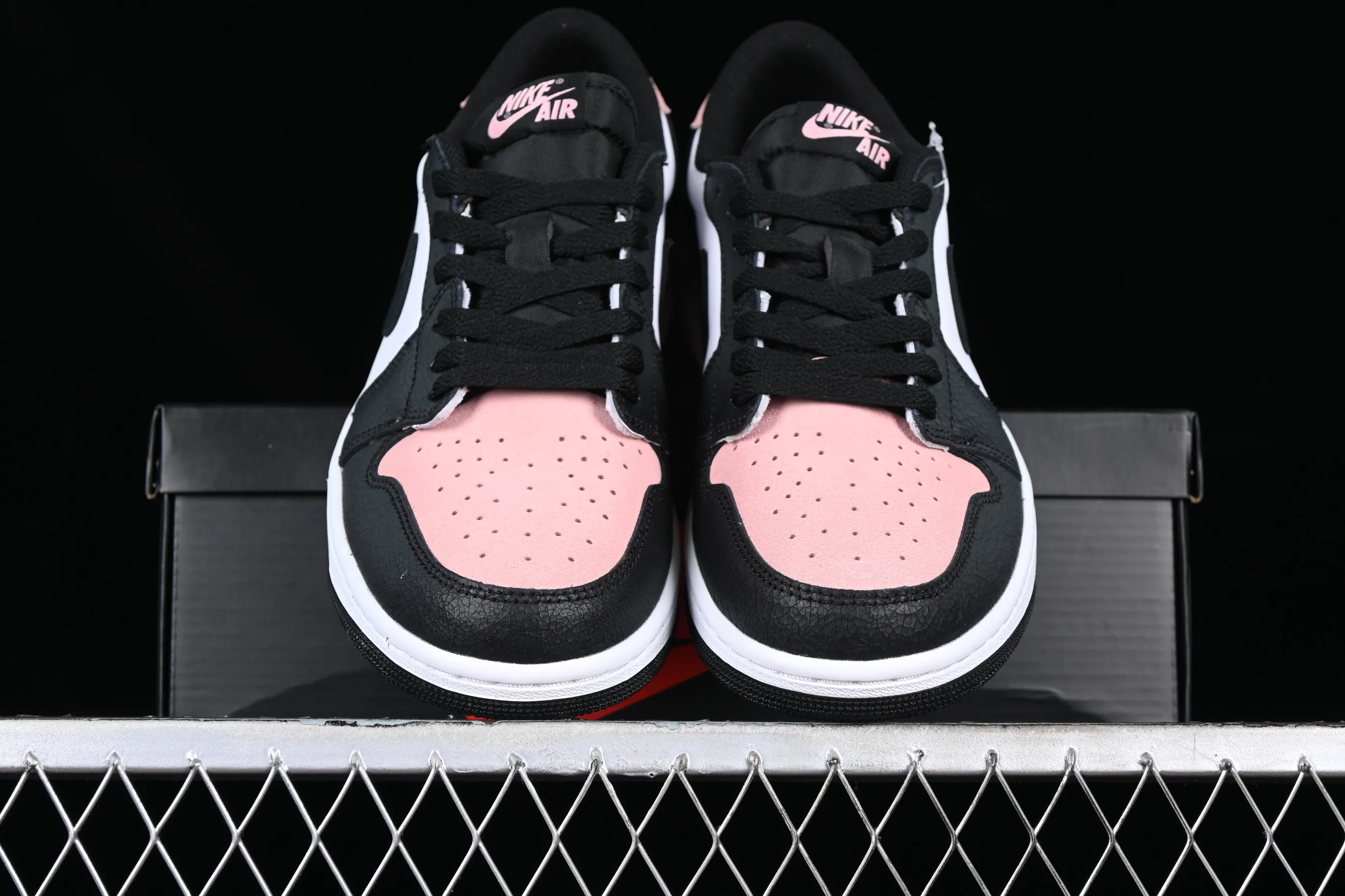 All categories Air Jordan Jordan series basketball shoes Air Jordan 1 Low G version pure original Air Jordan 1 Low OG "Bleached Coral" AJ1 Joe 1 black powder cultural basketball shoes CZ0790-061